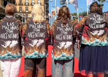 Las Malvinas, en el estreno de Mis muertos tristes Las Malvinas, en el estreno de Mis muertos tristes