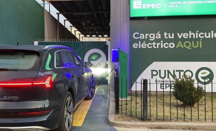 "La movilidad eléctrica es una realidad absoluta" "La movilidad eléctrica es una realidad absoluta"