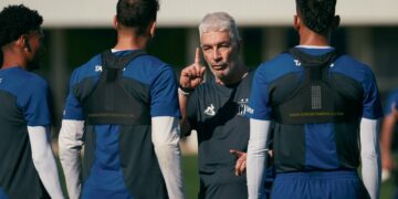Omar De Felippe puso en marcha su ciclo como DT de Talleres Omar De Felippe puso en marcha su ciclo como DT de Talleres