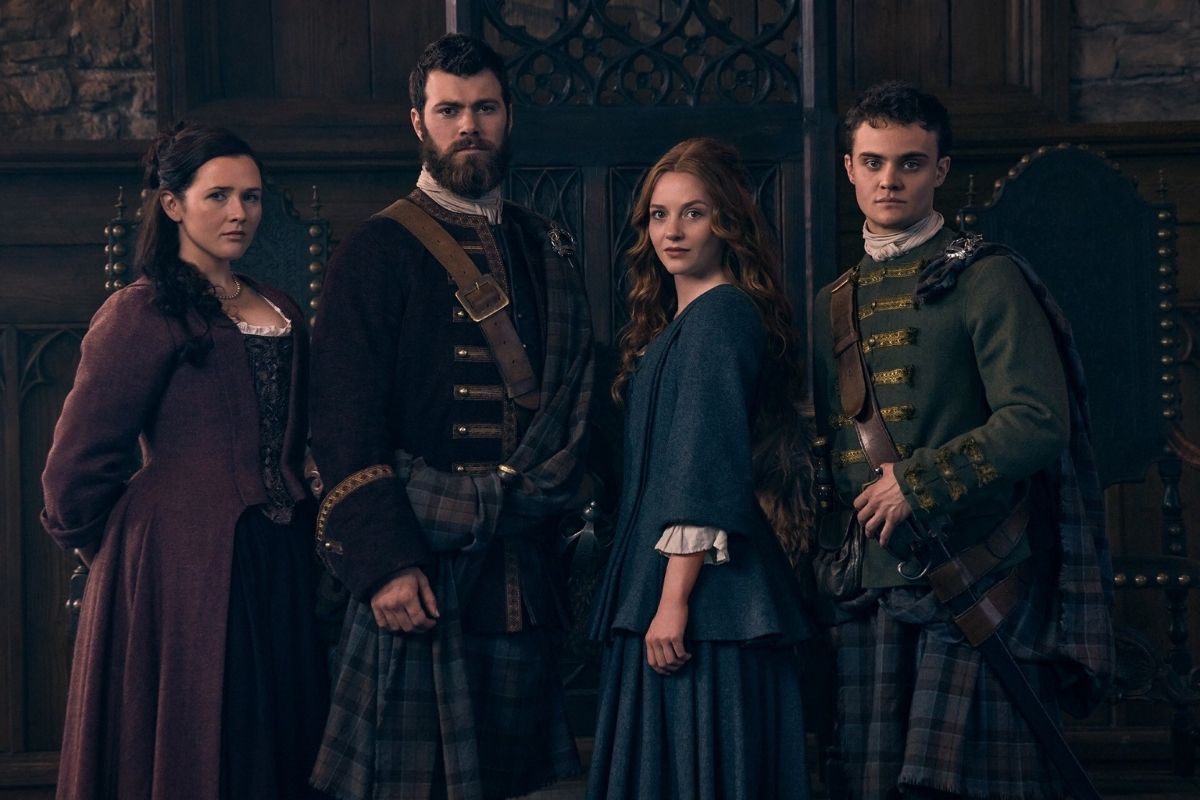 El levantamiento jacobita de 1715 no fue solo un conflicto entre vecinos, sino una cruenta disputa dinástica de sucesión y fe. Foto: Disney+.