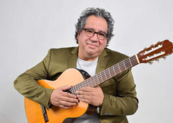 Pablo Lozano lleva su folklore al Teatro Real