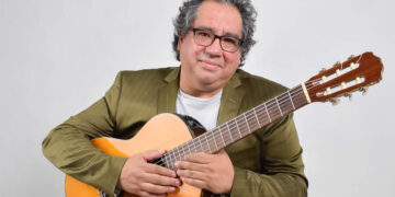 Pablo Lozano lleva su folklore al Teatro Real Pablo Lozano lleva su folklore al Teatro Real
