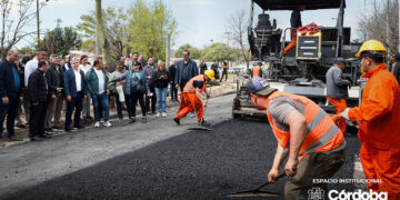 Barrio Policial 16 de Noviembre: avanza la pavimentación y se completó la obra de la red cloacal
