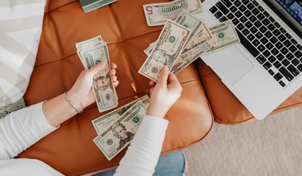 Presupuesto 2027: el proyecto toma como referencia un dólar de $1.847,6 para diciembre, 20,8% por encima de la cotización actual.