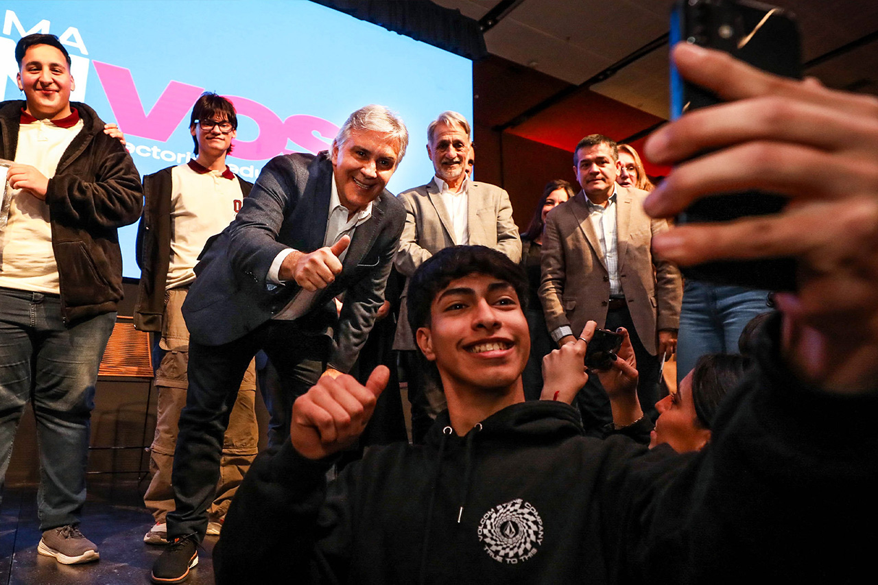 La Provincia presentó “Con Vos”, una iniciativa que busca prevenir la desvinculación escolar La Provincia presentó “Con Vos”, una iniciativa que busca prevenir la desvinculación escolar