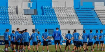 Racing viaja al sur: visita a Deportivo Madryn con la necesidad de sumar