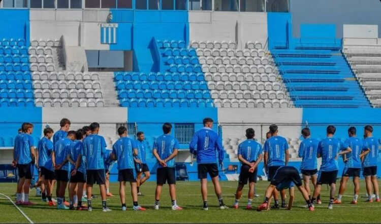 La Academia mira a Deportivo Madryn.