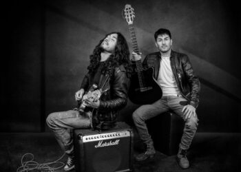 Don Argañaraz estrenó “Bichitos de luz” junto a Raly Barrionuevo