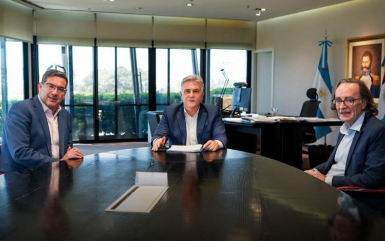 Osvaldo Giordano se incorpora al directorio de Bancor Raúl Paolasso, Martín Llaryora y Osvaldo Giordano.