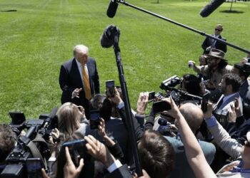 Restituyeron el acceso de medios a la Casa Blanca