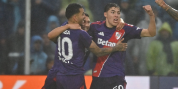 River va por su tercer triunfo consecutivo.