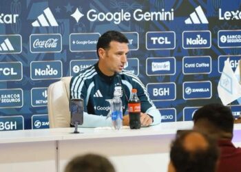 Scaloni en conferencia: “las ganas de seguir”, el capitán post Messi y el recambio