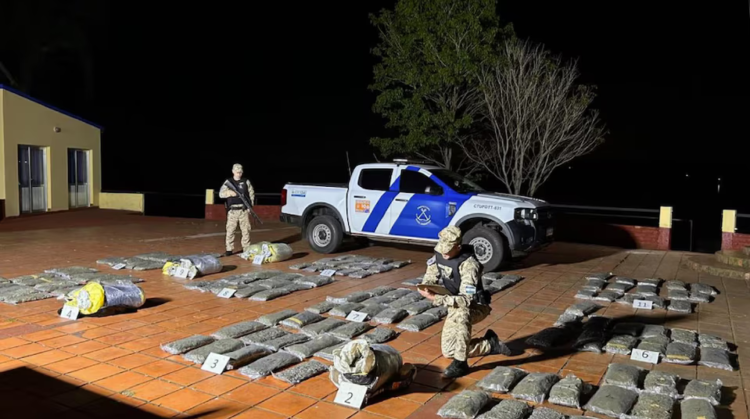Se encontraron más de 400 kilos de marihuana en Misiones.