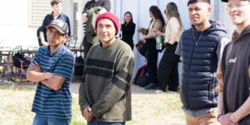 Trabajadores informales urbanos se forman en espacios verdes y jardinería
