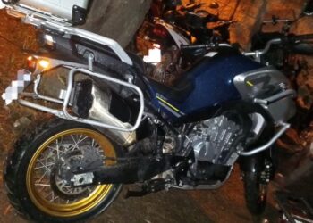 Tres detenidos tras recuperar una moto robada