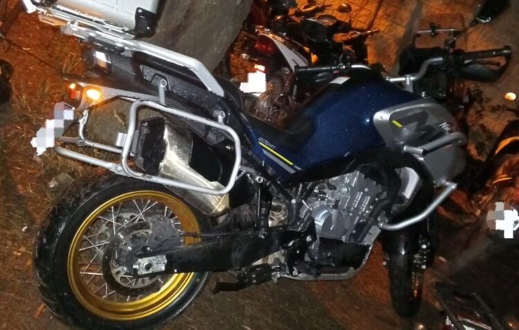 Tres detenidos tras recuperar una moto robada El operativo fue en barrio Nuestro Hogar III.