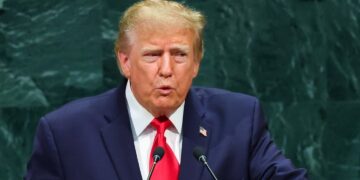 Trump amenazó con «aniquilar» a Irán y defendió su gestión de los conflictos mundiales