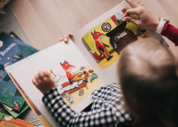 Una investigación analiza cómo leen los chicos en la era de la inteligencia artificial La investigación sobre lectura digital busca desarrollar materiales adaptados a las condiciones del sistema educativo.
