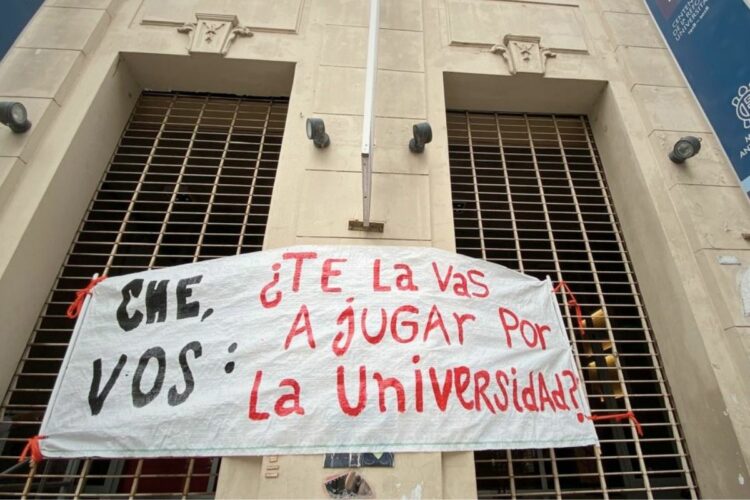Universidades del país paran y convocan a una nueva Marcha Federal Movilización universitaria en Córdoba. Foto: Fátima Giménez