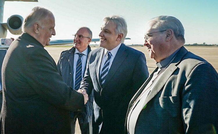 La comitiva del Vaticano inició en Córdoba el relevamiento de los espacios y recorridos previstos para la visita de León XIV, que podría convocar a más de un millón de fieles en una misa multitudinaria en Fadea.