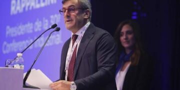 El titular de la UIA, Martín Rappallini, encabeza la conmemoración del Día de la Industria en el partido bonaerense de Malvinas Argentinas, en medio de la parálisis productiva y el fuerte distanciamiento con el Poder Ejecutivo.