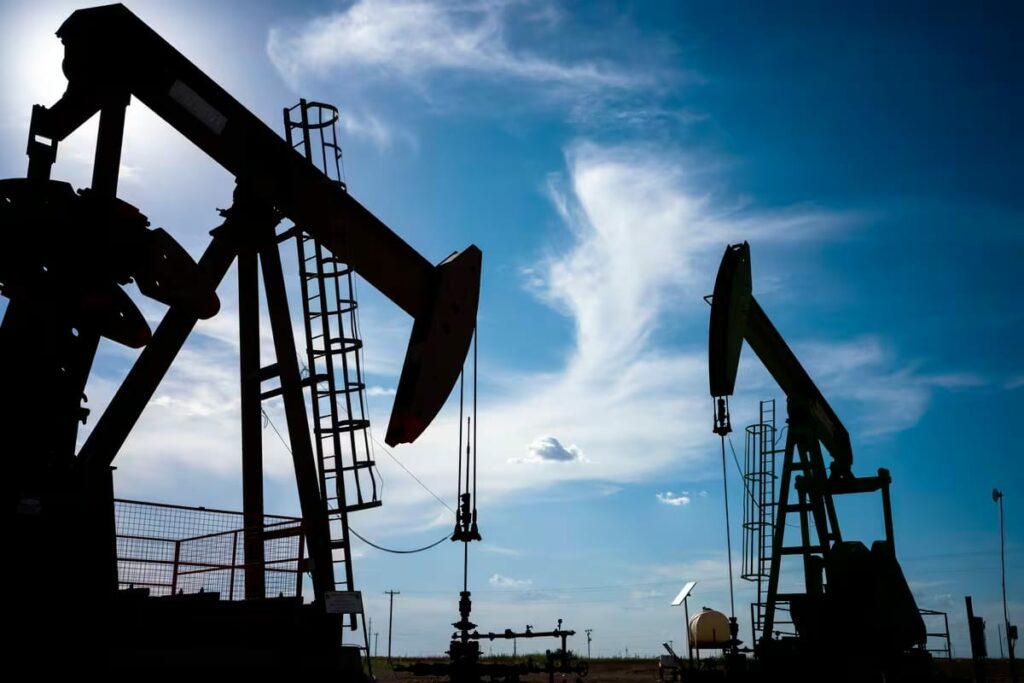 El petróleo vuelve a dispararse y quiebra la barrera de los 105 dólares tras la escalada del conflicto en Medio Oriente El petróleo vuelve a dispararse y quiebra la barrera de los 105 dólares tras la escalada del conflicto en Medio Oriente