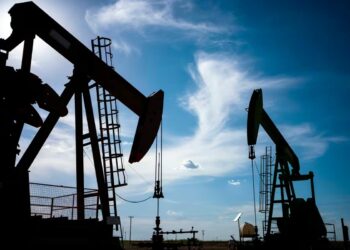 El petróleo vuelve a dispararse y quiebra la barrera de los 105 dólares tras la escalada del conflicto en Medio Oriente