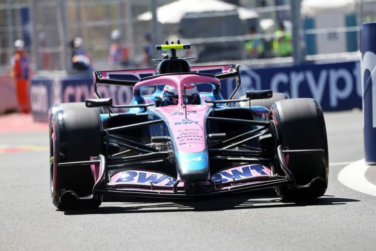 Colapinto avanza en el GP de España y pelea por el sexto puesto Franco Colapinto tuvo una gran largada en Madrid, avanzó desde el noveno puesto y se metió entre los seis primeros del Gran Premio de España.