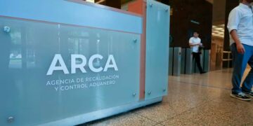 ARCA cambia el cobro de las cuotas de planes de pago superiores a $100 millones