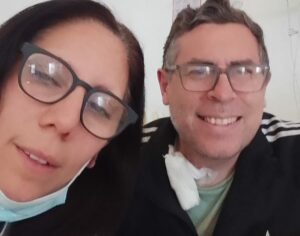 Es docente provincial, tiene una enfermedad poco frecuente y reclama cobertura de Apross