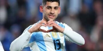 El Cuti Romero llegó a Ezeiza y espera con ilusión volver a jugar en Córdoba El Cuti Romero llegó a Ezeiza y espera con ilusión volver a jugar en Córdoba