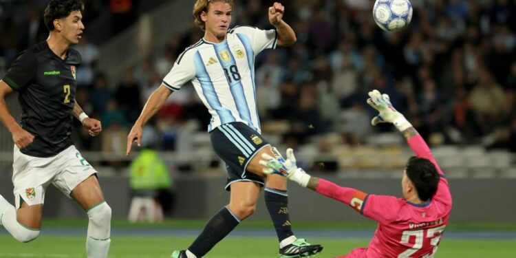 Nicolás Paz marcó el segundo gol para la Albiceleste.