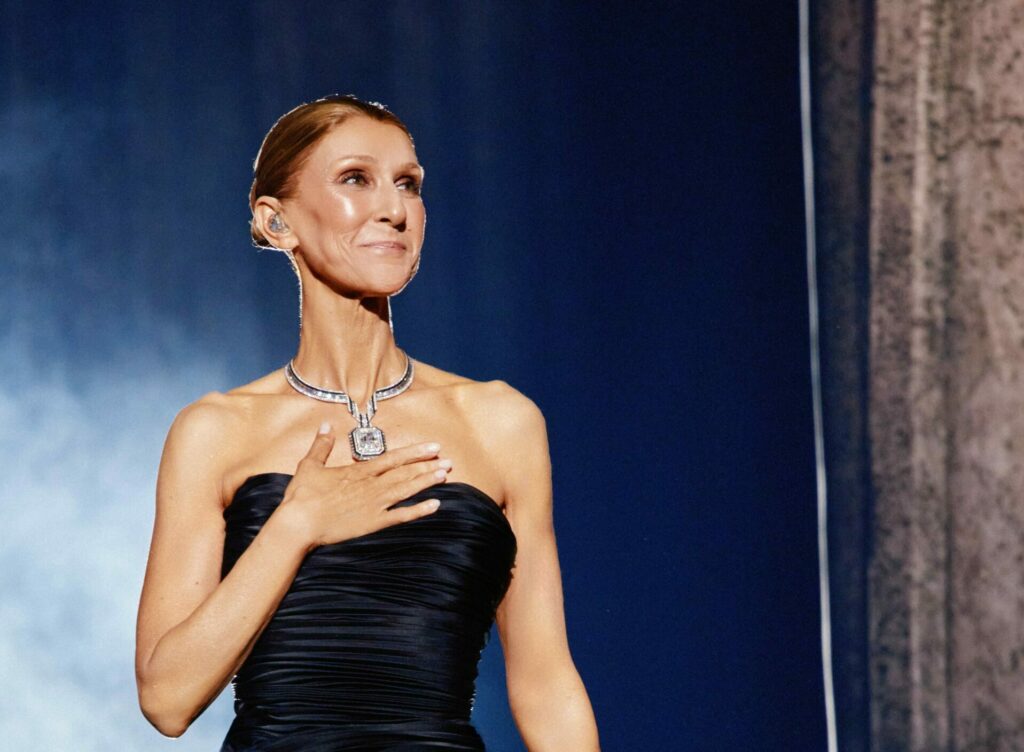 Céline Dion volvió a cantar después de estar seis años alejada de los escenarios Céline Dion volvió a cantar después de estar seis años alejada de los escenarios