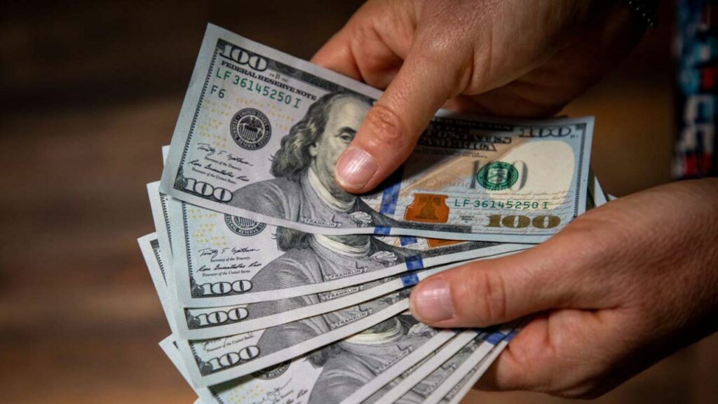 A cuánto abre este lunes 7 de septiembre