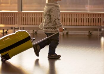La Justicia de Córdoba ordenó restituir a Colombia a un niño de tres años