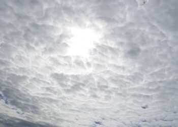 Lunes con cielo cubierto y una máxima de 16°C