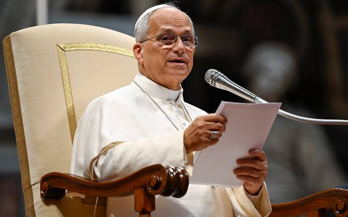 La llegada del Papa León XIV pone bajo la lupa las diferencias entre el Gobierno y la Iglesia A pocas semanas de la visita de León XIV, el Gobierno y la Iglesia mantienen diferencias sobre discapacidad, pobreza, ludopatía, inteligencia artificial y la edad de imputabilidad penal.