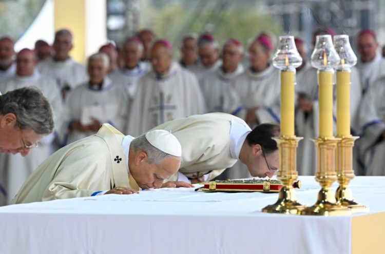 El papa en Francia.