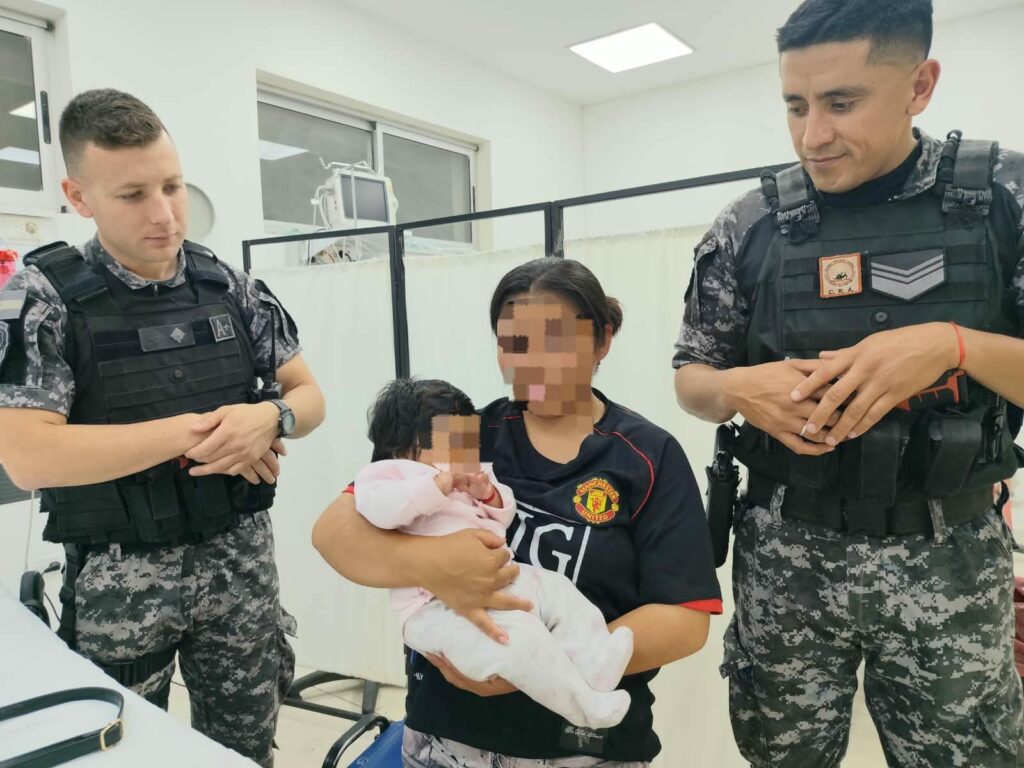 Se la trasladó al Hospital Regional Villa Dolores para su asistencia.