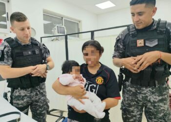 Se la trasladó al Hospital Regional Villa Dolores para su asistencia.