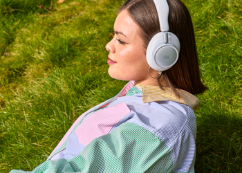 Nuevos auriculares con cancelación de ruido prometen hasta 80 horas de batería