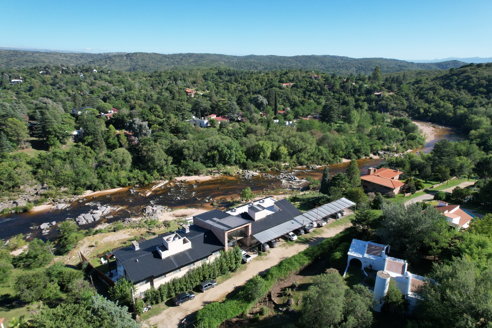 Finde largo en Buena Vida Apart: desconexión total en Villa Icho Cruz, con piscina climatizada y bajada al río