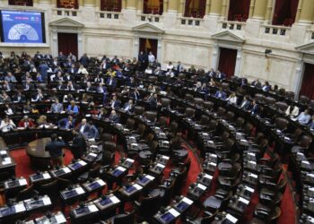 La oposición no logró el quórum y se cayó la sesión para voltear el DNU 70/2023