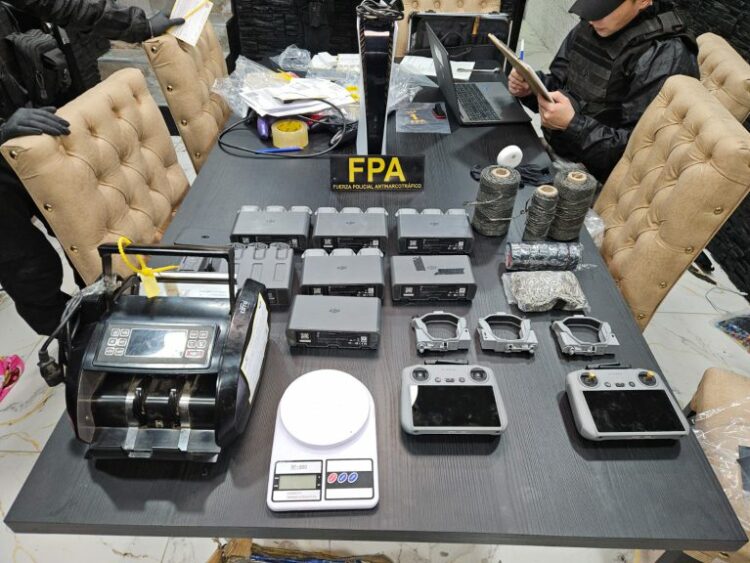 El operativo de la FPA permitió desarticular una organización acusada de ingresar y distribuir drogas en distintos establecimientos penitenciarios de Córdoba.