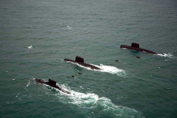 Alemania y Francia ofrecieron financiar la compra de submarinos para Argentina Submarinos para la Armada.