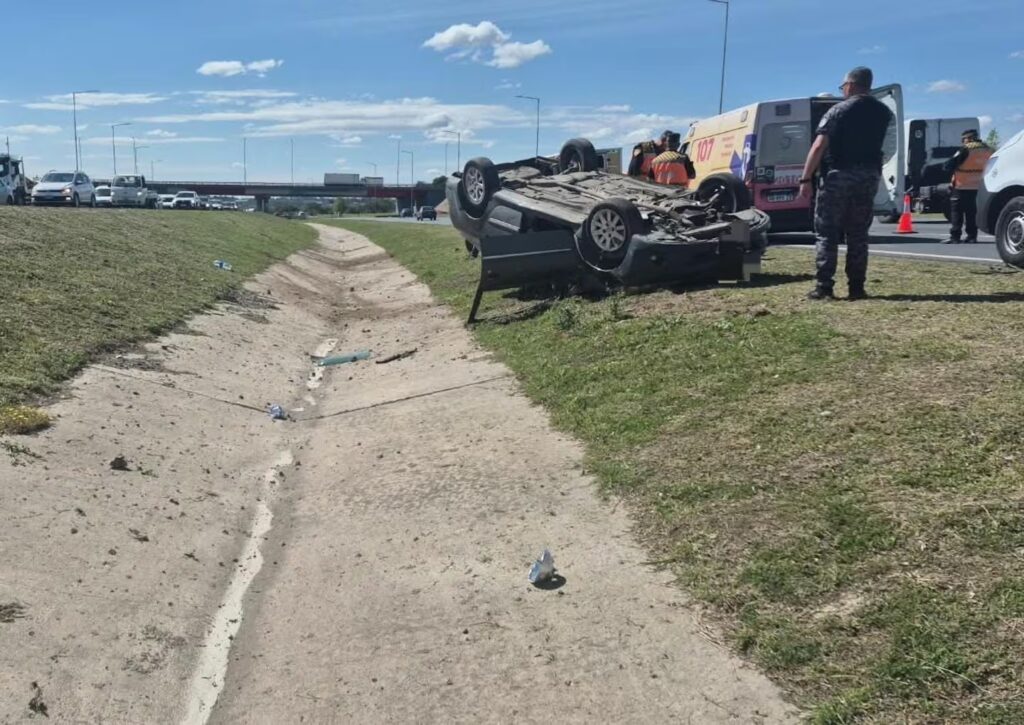 Atropellaron a un trabajador en Circunvalación y se encuentra grave