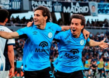 Belgrano pegó en el final y se llevó el clásico ante Talleres en el Kempes