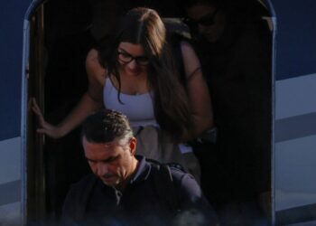Flávio Bolsonaro llegó a Miami tras salir de Brasil vía Argentina y Ecuador