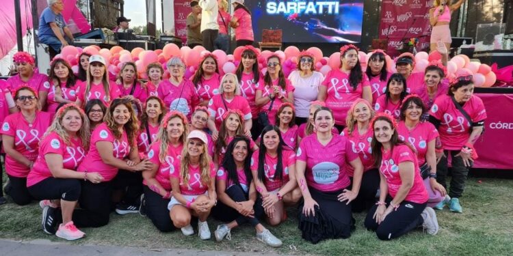 Una caminata en el Parque Sarmiento para concientizar sobre el cáncer de mama
