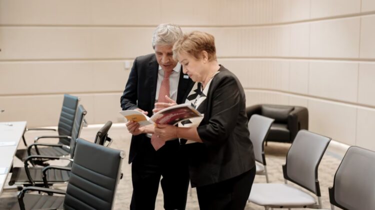 Caputo se reunió con Georgieva y busca destrabar fondos del FMI Caputo se reunió con Georgieva y busca destrabar fondos del FMI